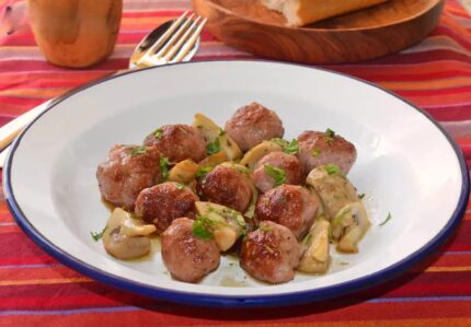 Butifarra esparracada con setas