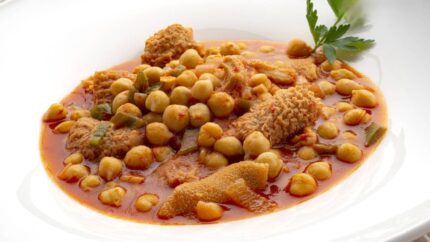 Callos con garbanzos