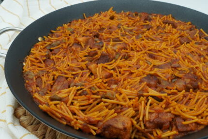 Fideuá con solomillo