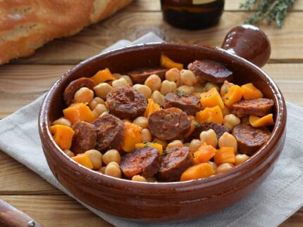Garbanzos con chorizo, sidra y calabaza 🍷