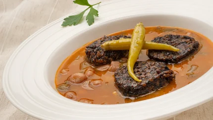 Alubias pintas con morcilla